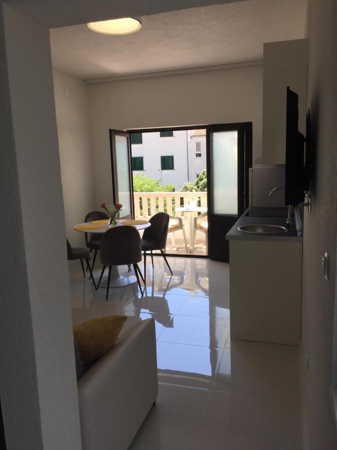 מאקרסקה Tatijana Holiday Apartments מראה חיצוני תמונה
