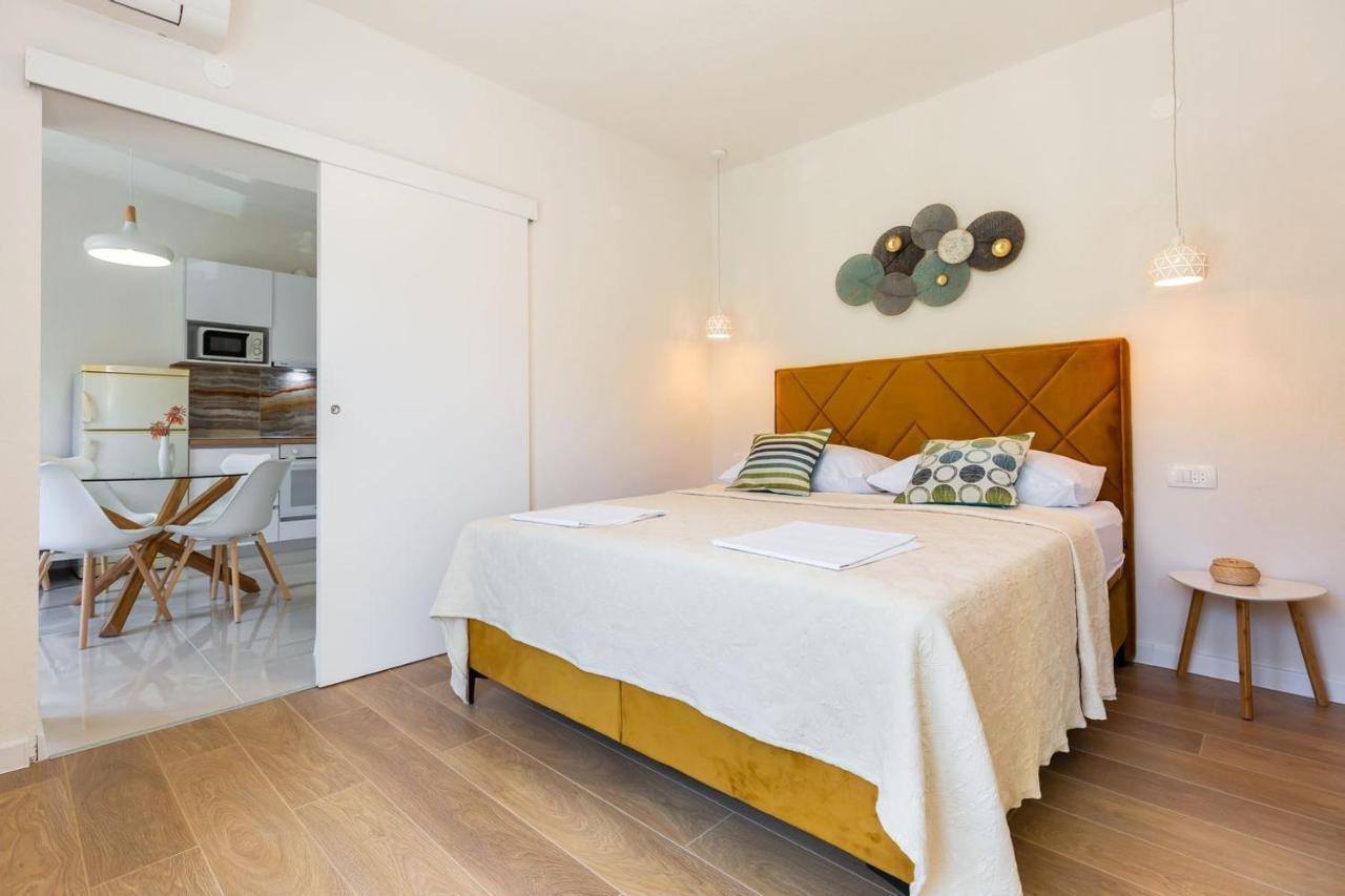 מאקרסקה Tatijana Holiday Apartments מראה חיצוני תמונה