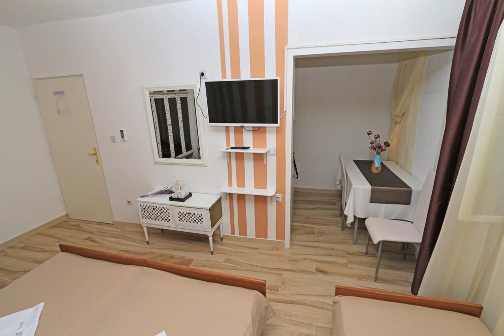 מאקרסקה Tatijana Holiday Apartments מראה חיצוני תמונה