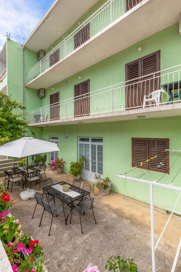 מאקרסקה Tatijana Holiday Apartments מראה חיצוני תמונה