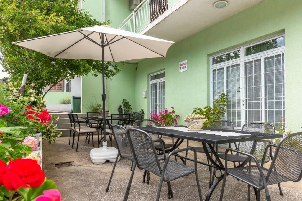 מאקרסקה Tatijana Holiday Apartments מראה חיצוני תמונה