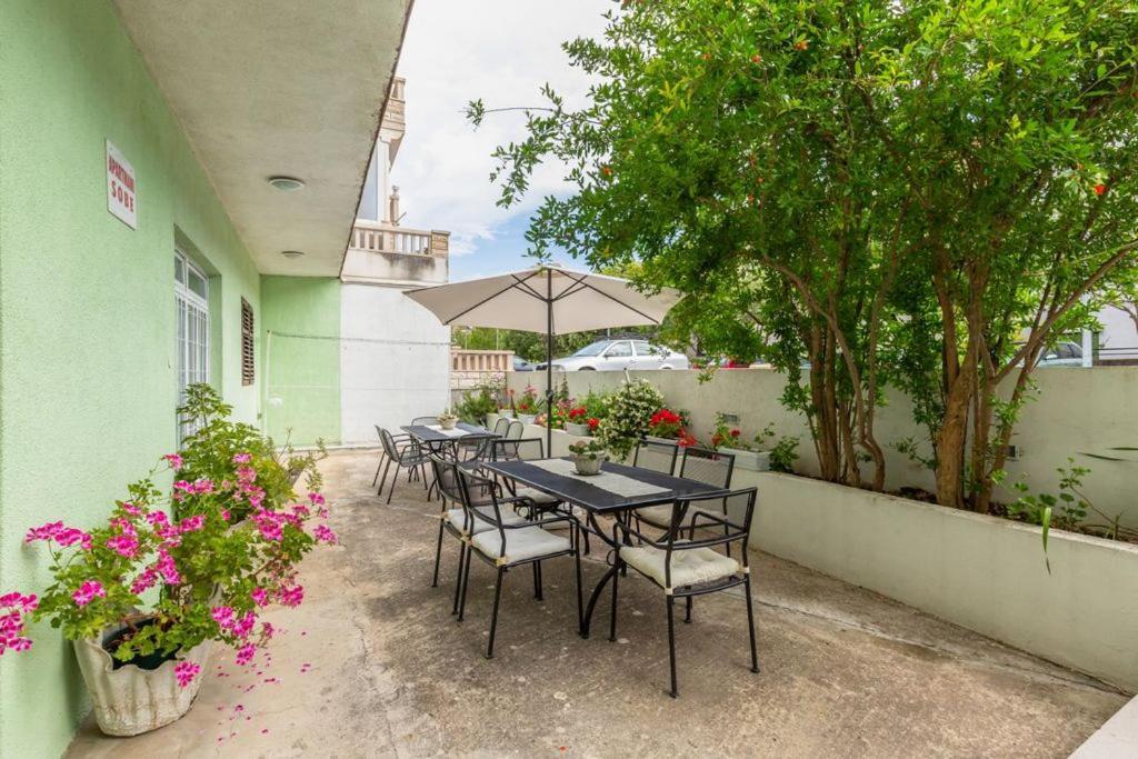 מאקרסקה Tatijana Holiday Apartments מראה חיצוני תמונה